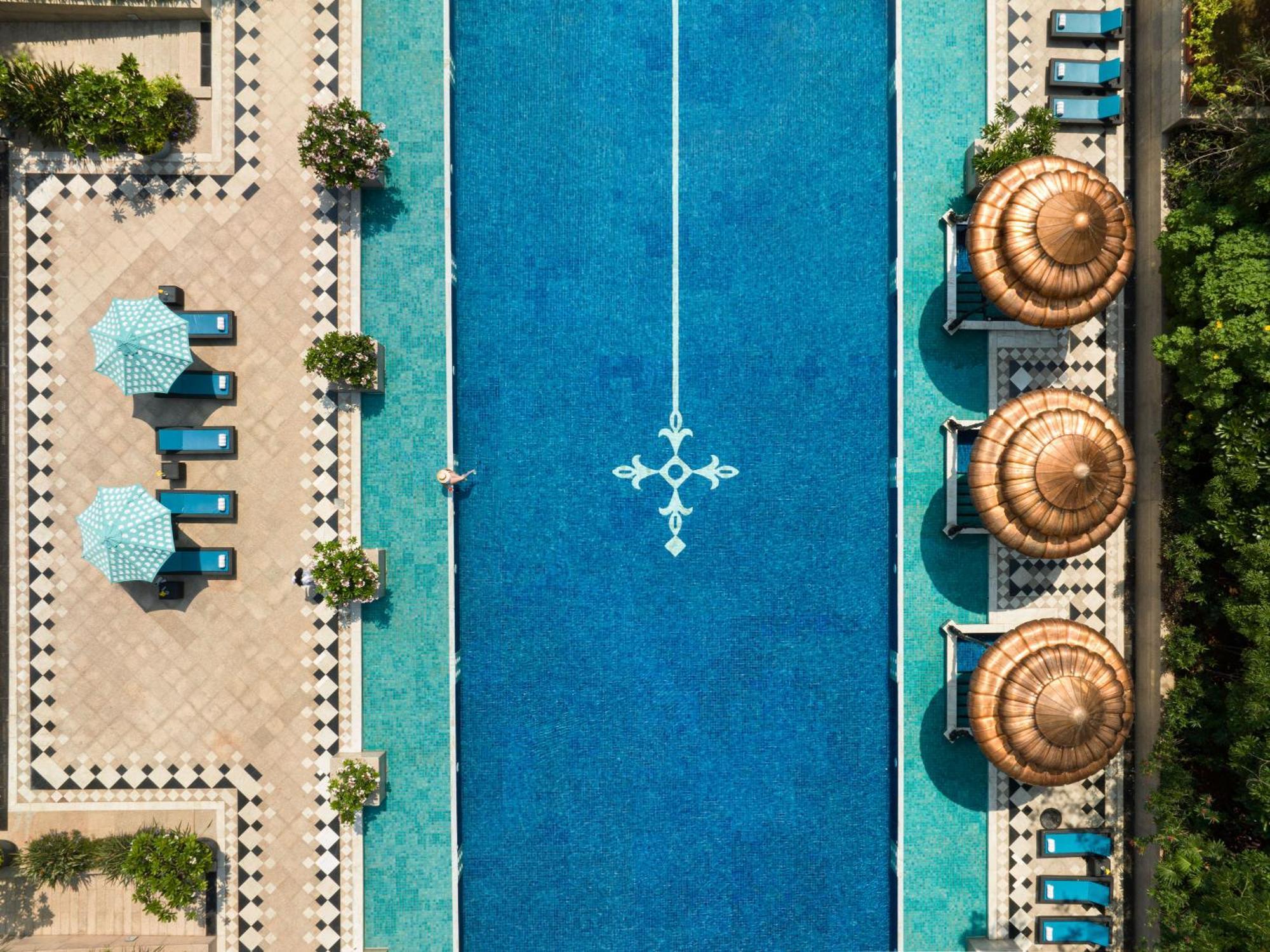 Taj Krishna Hotel Hyderabad Luaran gambar The pool at the Four Seasons Hotel, Istanbul